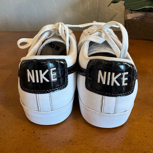 Nike Women’s Blazer Low Leather Sneakers White/Black Croc – Size 10 - Picture 4 of 8